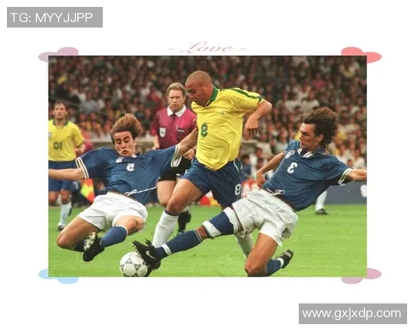 足球巨星性格揭秘:那些场内外脾气火爆的球员与他们的故事 足球巨星性格揭秘:那些场内外脾气火爆的球员与他们的故事